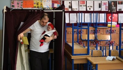 Lokale wyborcze zamknięte. Turcja czeka na wyniki