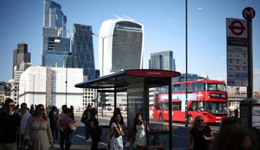 Londyn zmienia zdanie i jednak podniesie podatki. Jedną z przyczyn jest Brexit