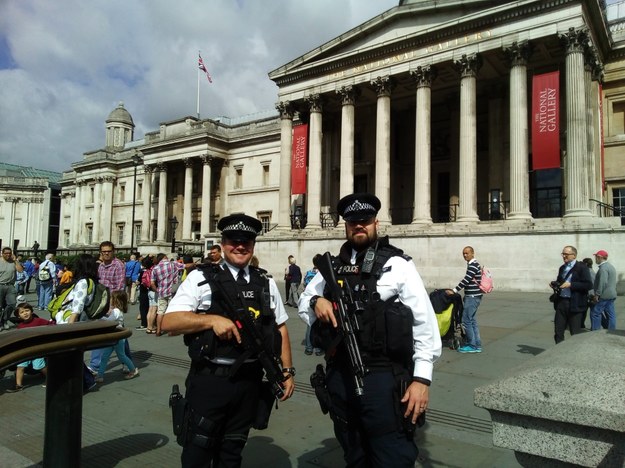 Londyńscy policjanci /Bogdan Frymorgen /RMF FM
