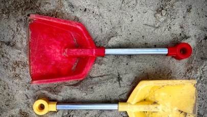 Łopatka wnuczka powodem pobicia? Dziadkowi grozi więzienie