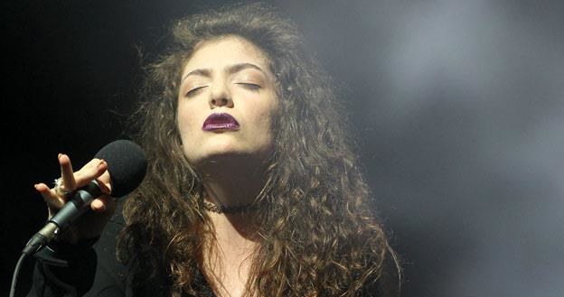 Lorde podczas gali w rodzimej Nowej Zelandii (fot. Fiona Goodall) /Getty Images/Flash Press Media