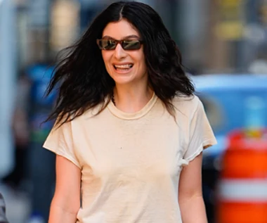 Lorde przez lata nie umiała swobodnie wychodzić na scenę. "Nic nie pomagało"