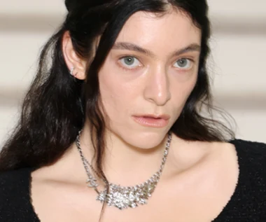 Lorde zdecydowała się na ten krok po 17 latach. Wokalistka postanowiła zamknąć pewny rozdział