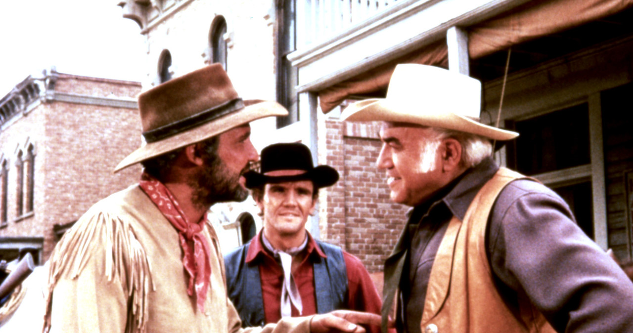 Lorne Greene, John Vernon /AKPA