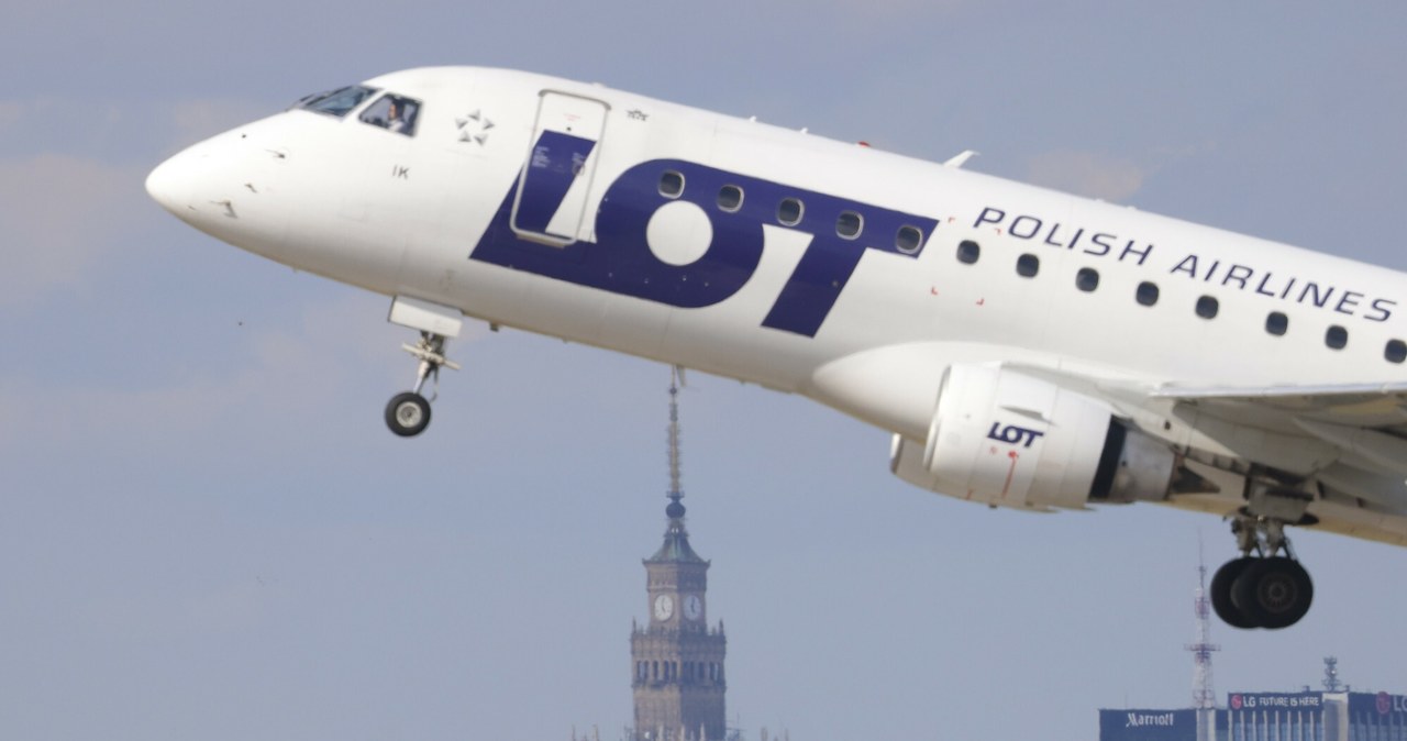 LOT zakupi 40 samolotów od europejskiego koncernu Airbus /Filip Naumienko /Reporter