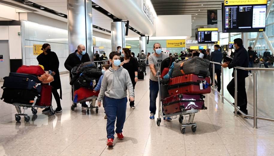 Lotnisko Londyn-Heathrow / 	ANDY RAIN    /PAP/EPA