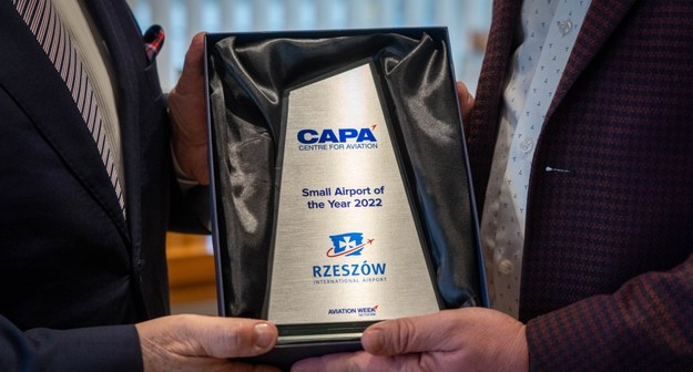 Lotnisko w Jasionce wyróżnione  międzynarodową nagrodą Small Airport of the Year 2022 /Romankiewicz Mateusz Biuro Prasowe UMWP /Materiały prasowe