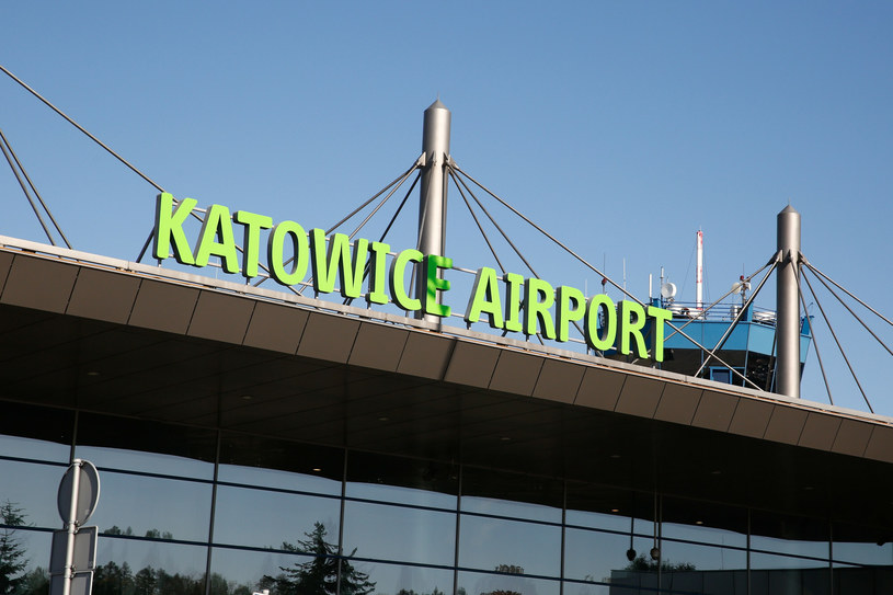 Lotnisko w Pyrzowicach nie narzeka na brak pasażerów. Zdj. ilustracyjne /Tomasz Kawka /East News
