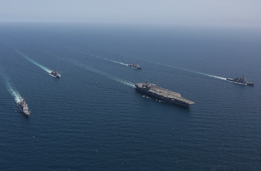 Lotniskowiec USS Abraham Lincoln osłania Izrael /ABACA/Abaca/East News /East News