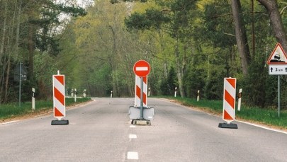 Łotwa nie przyjmuje wniosków o wizy od Rosjan. Znamienny powód