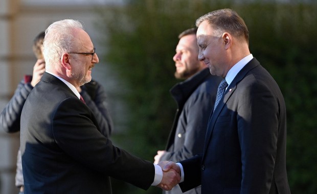 Łotwa przywraca obowiązkową służbę wojskową 