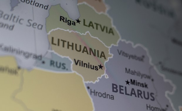 Łotwa zamyka przejście graniczne z Białorusią. Powód: Presja migracyjna