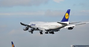 Loty do Polski odwołane. Ogromne utrudnienia w związku ze strajkiem pilotów