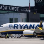 Loty opóźnione i przekierowane przez mgłę