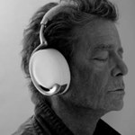Lou Reed testuje słuchawki!