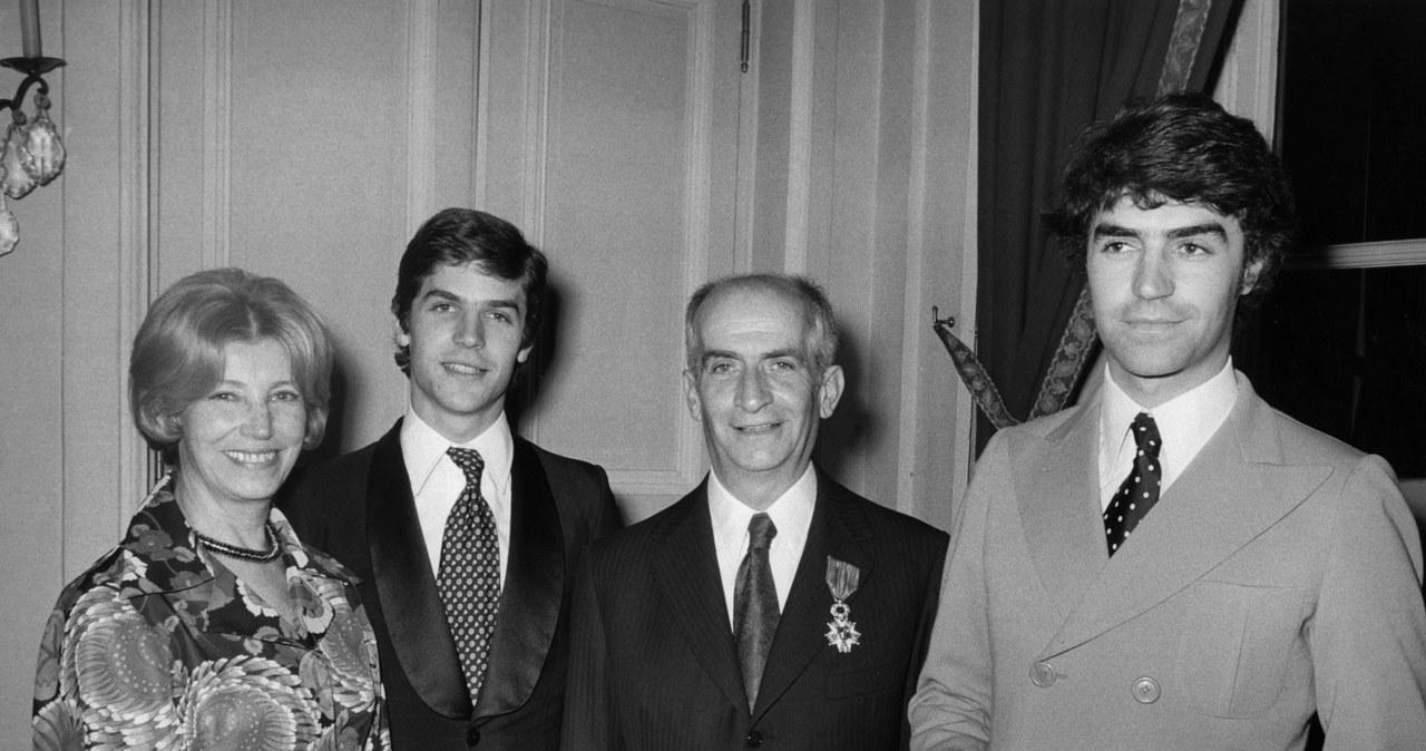 Louis de Funes z żoną Jeanne oraz synami Olivierem i Patrickiem /Patrice PICOT/Gamma-Rapho /Getty Images