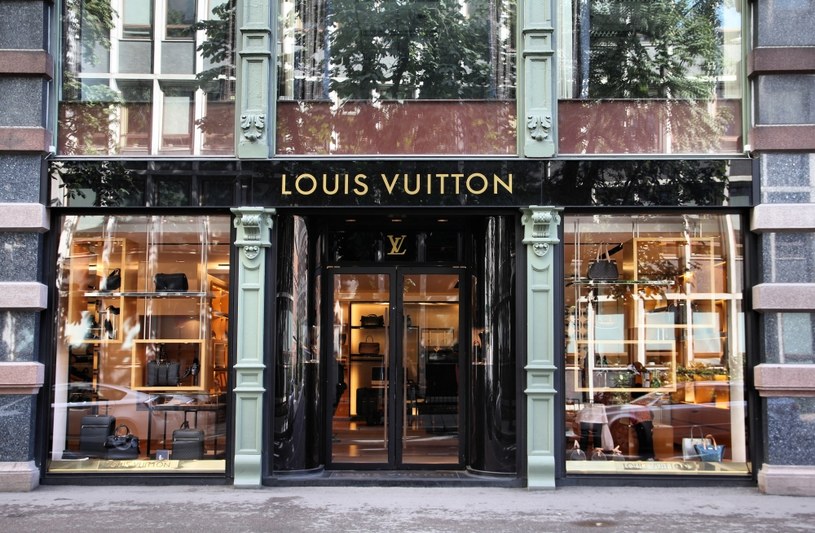Louis Vuitton jest jedną z prawie 400 marek i zagranicznych firm, które opuściły Rosję po agresji na Ukrainę /123RF/PICSEL
