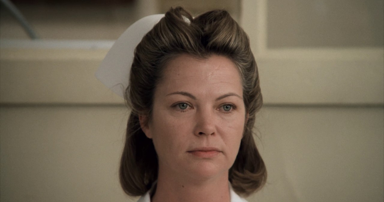 Louise Fletcher w filmie "Lot nad kukułczym gniazdem", fot. Past Perfect /© materiały dystrybutora /materiały prasowe