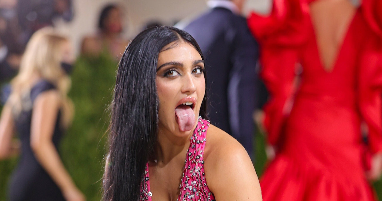 Lourdes Leon szokuje na gali MET 2021 /Evan Agostini /East News