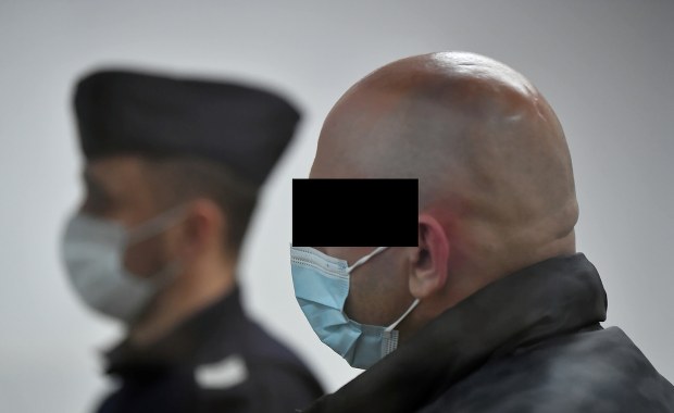 "Łowca nastolatek" ma elektroniczną bransoletę. Nowe ustalenia ws. Krystiana W.