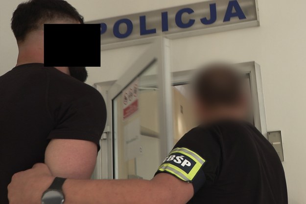 „Łowcy cieni” CBŚP oraz policjanci z KWP w Białymstoku zatrzymali w Warszawie poszukiwanego Mariusza K. /CBŚP