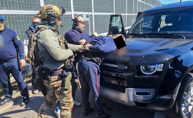 Łowcy cieni w akcji. Chodzi o zbrodnię w Finlandii