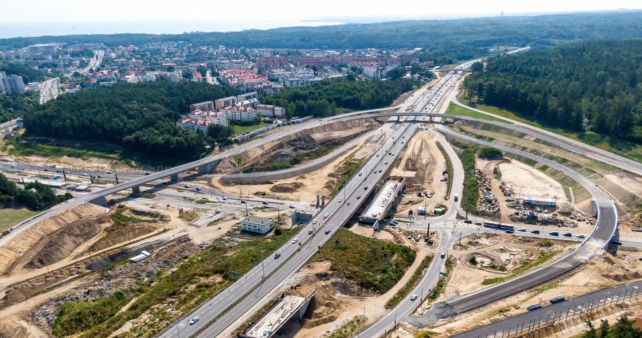 Lubelskie. 322 mln zł z budżetu województwa na inwestycje drogowe w przyszłym roku /Przemek Świderski /Reporter