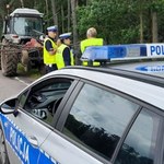 Lubelskie. Zginęła kobieta. Oderwany element ciągnika rolniczego przebił szybę w samochodzie 
