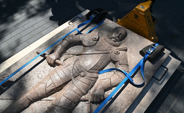 Lubiatowo odzyskało zaginione epitafium. Wyjątkowa historia powrotu do kościoła