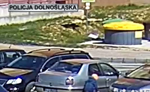 Lubin: 5-latek na rowerku wjechał wprost pod auto [FILM]