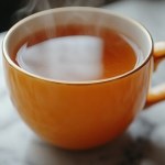 Lubisz gorącą kawę lub herbatę? Naukowcy ostrzegają przed ryzykiem raka