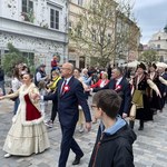 Lublin: Z okazji 3 maja mieszkańcy zatańczyli wspólnego poloneza