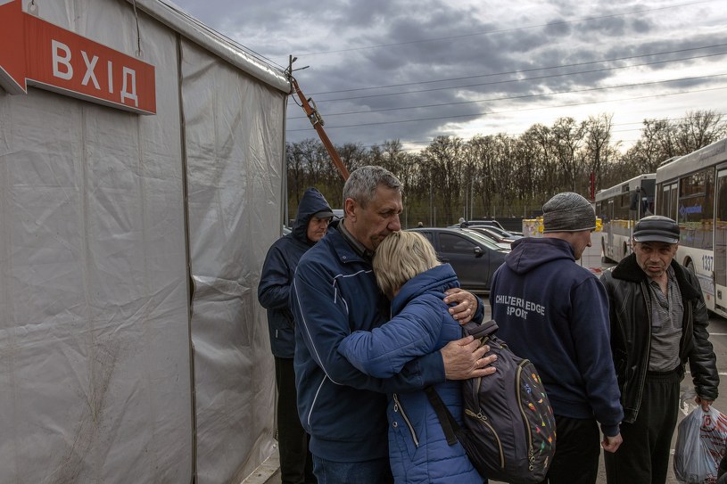 Wyspa Z Której Udało Się Uciec Napoleonowi Wojna na Ukrainie. Mariupol: Ludzie czekali na ewakuację. Rosjanie