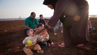 Ludzie głodują. Duchowni pozwalają jeść koty i psy