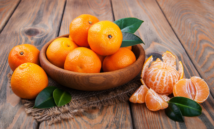 Ludzie, którzy jedzą co najmniej jedną porcję pomarańczy każdego dnia, mają zmniejszone ryzyko rozwoju zwyrodnienia plamki żółtej /123RF/PICSEL