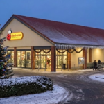 Ludzie rzucili się na ten zestaw! Biedronka obniżyła ceny jak nigdy