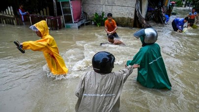 ​Ludzie się topią, giną pod zwałami błota. Tragiczne ulewy na Sumatrze