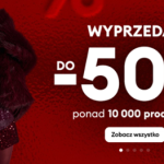 Ludzie ustawiają się w kolejkach przed otwarciem. Sinsay przyciąga gigantyczną promocją