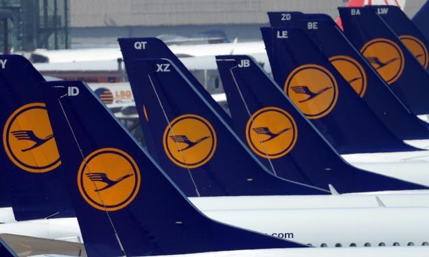 Lufthansa odwołała w piątek 700 lotów z powodu strajku pilotów /AFP