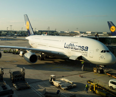 Lufthansa zwalnia pracowników. Powodem są skutki pandemii