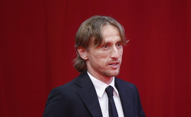Luka Modrić oficjalnie piłkarzem Milanu. Chorwat sfinalizował kontrakt