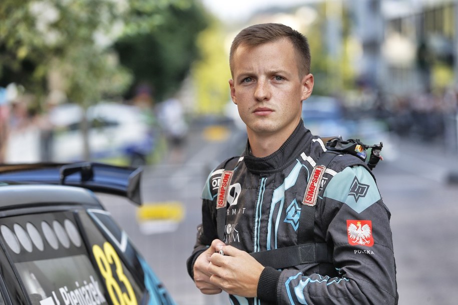 Łukasz Pieniążek musiał się wycofać z Rajdu Finlandii /materiały prasowe /Materiały prasowe