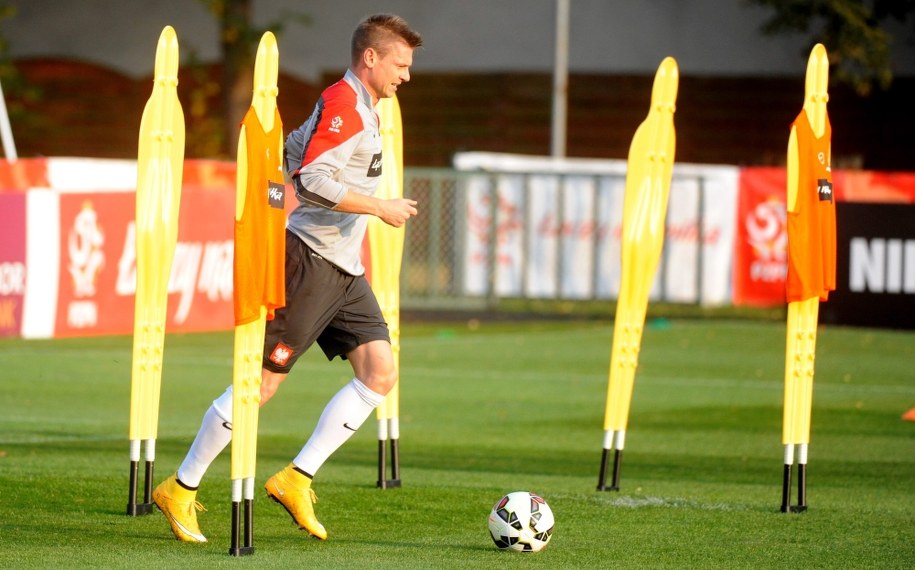 Łukasz Piszczek podczas treningu reprezentacji Polski w Warszawie /Bartłomiej Zborowski /PAP