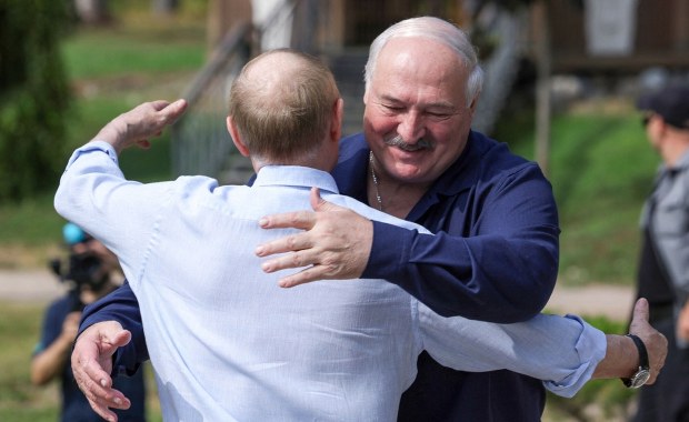 Łukaszenka ogłasza w sprawie swojej prezydentury. Trzy razy "nie"