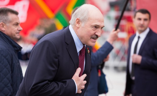 Łukaszenka opuścił Białoruś. Umacnia "prawdziwą przyjaźń"