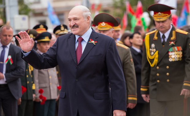 Łukaszenka podpisał dokument. "Doborowe" towarzystwo Rady Pokoju Donalda Trumpa