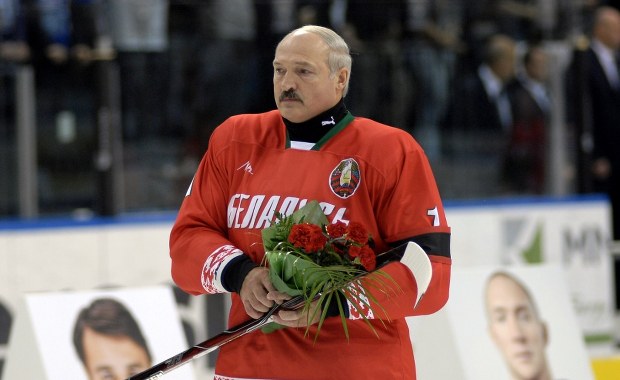 Łukaszenka upokorzony. Dyktator zaliczył bliskie spotkanie z lodowiskiem