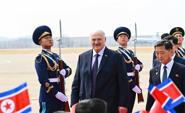 Łukaszenka z wizytą w Korei Północnej. "Szukamy przyjaciół"