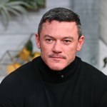 Luke Evans: Uratowany przez... sprzątaczkę