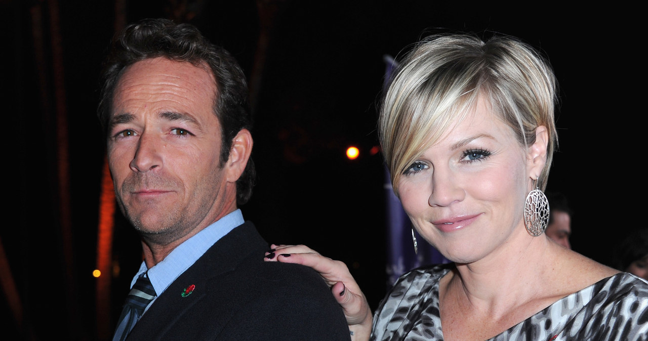 Luke Perry i Jennie Garth /Alberto E. Rodriguez /Getty Images